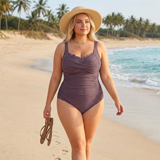 Klasszikus egyrészes női fürdőruha plus size méretekben